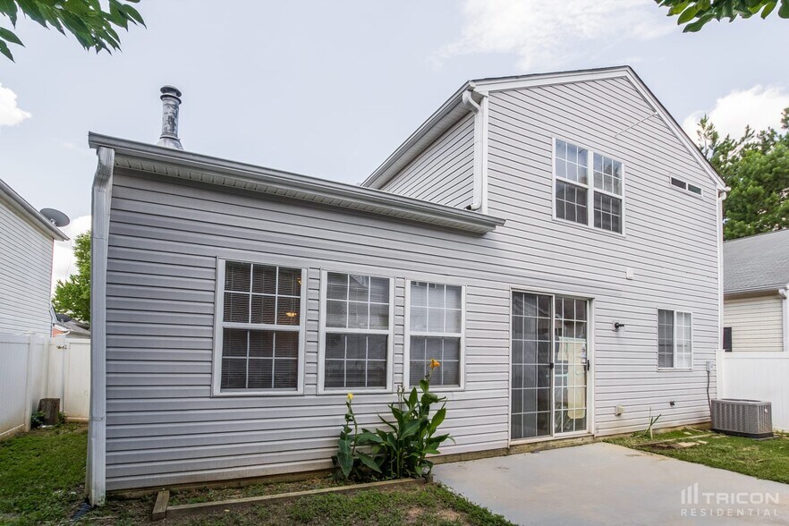 Building Photo - 349 Windcroft Cir NW