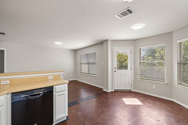 Building Photo - 129 Granite Path