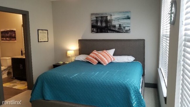 Building Photo - 2 br, 2 bath Apartment - 725 MELPARK DR
