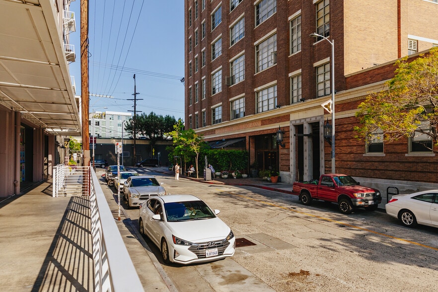 Building Photo - 1855 Industrial St