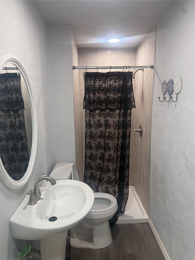 Building Photo - 2248 Laneway Dr