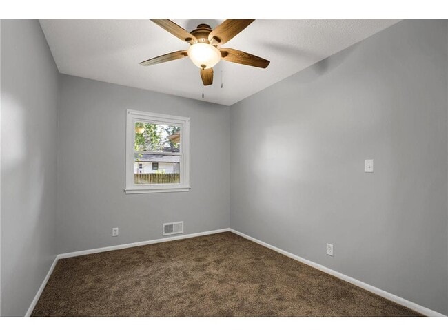 Building Photo - 2586 Martin Way