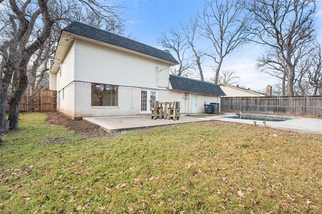 Building Photo - 701 Rocky Canyon Rd