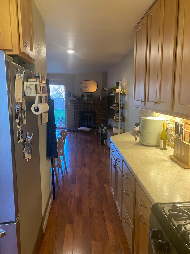 Building Photo - 4255 Westshore Way