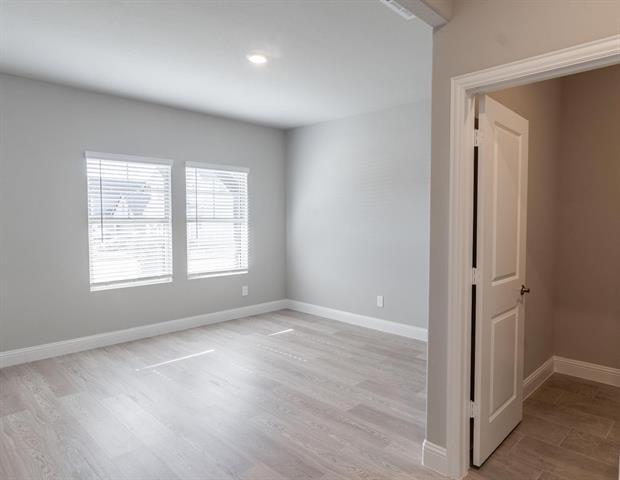 Building Photo - 909 Elijah Ln