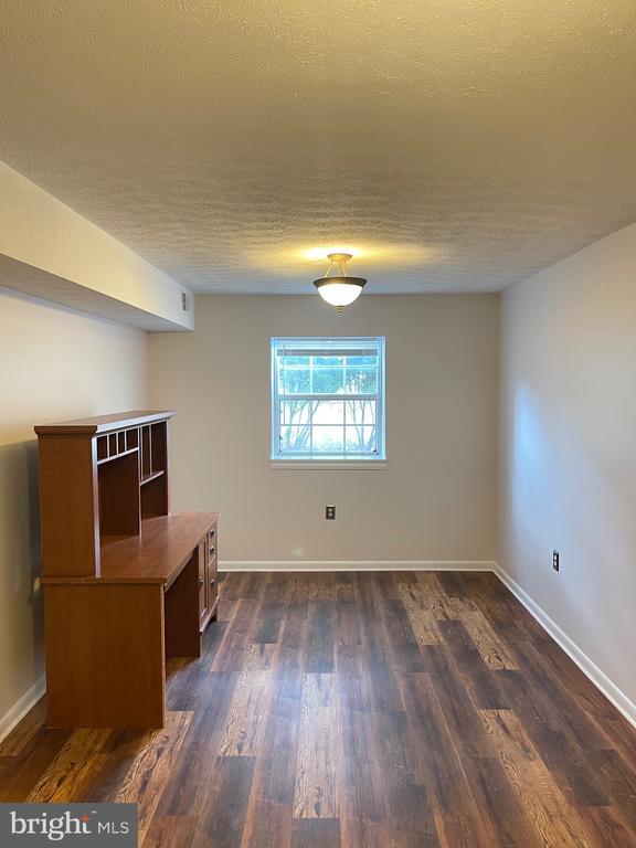 Building Photo - 2313 Westport Ln