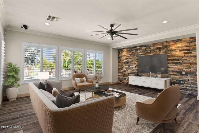 Building Photo - 3410 E Vallejo Ct