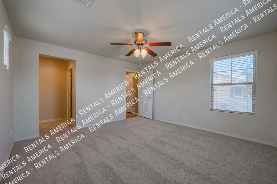 Building Photo - 2205 W Le Marche Ave