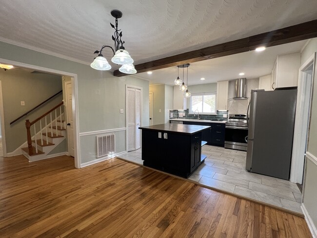 Building Photo - 424 Old Forge Ct