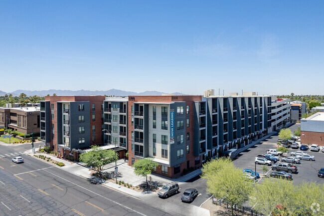 Building Photo - The Astor at Osborn