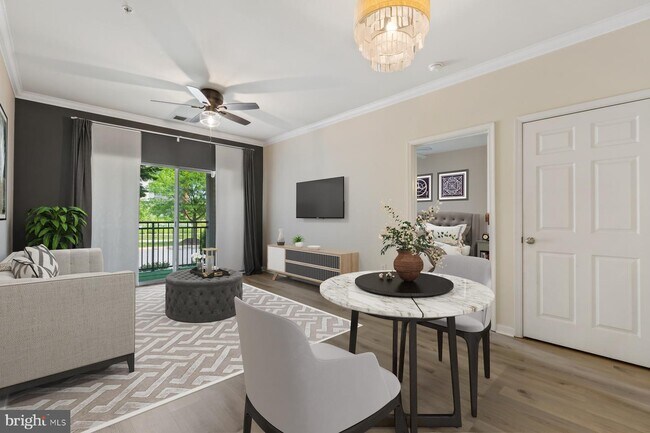 Building Photo - 12945 Centre Park Cir