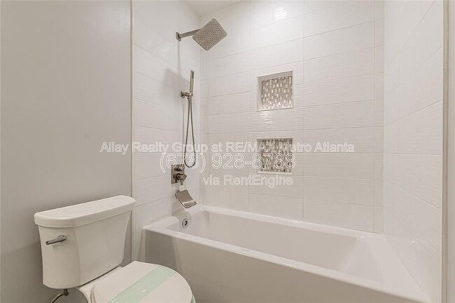 Building Photo - 620 Glen Iris Dr NE