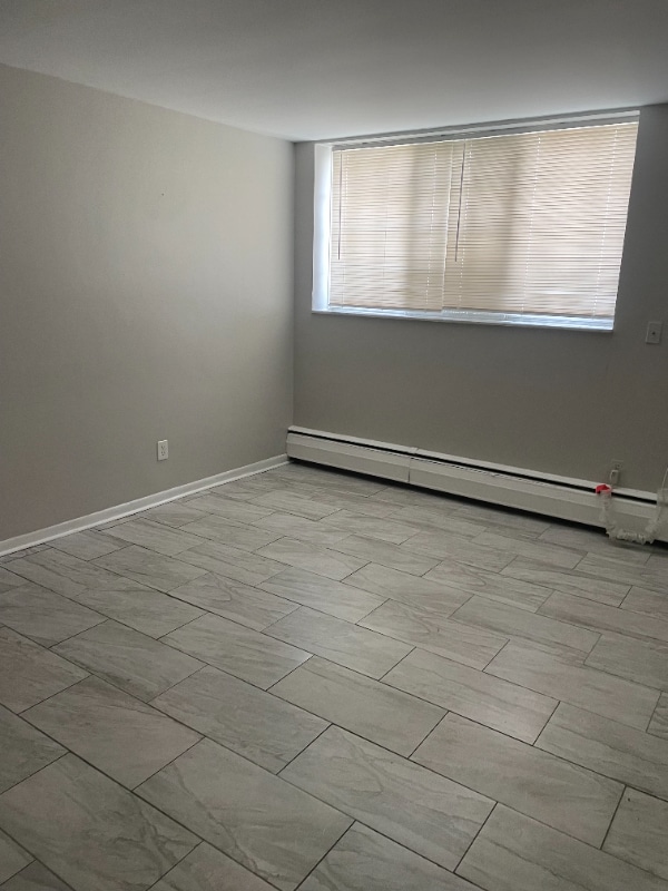 Building Photo - 4865 Cadieux Rd