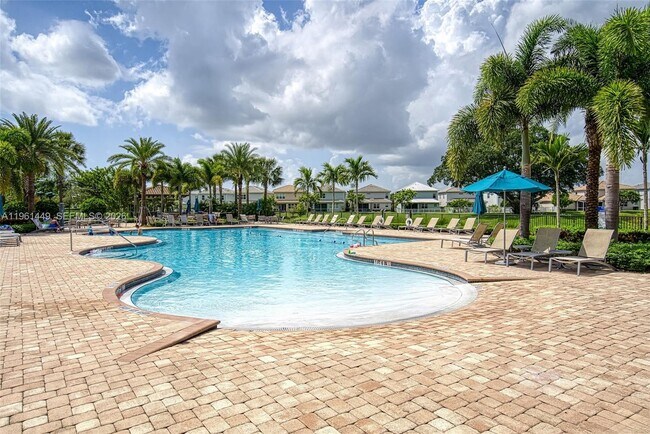 Building Photo - 5060 Eucalyptus Dr