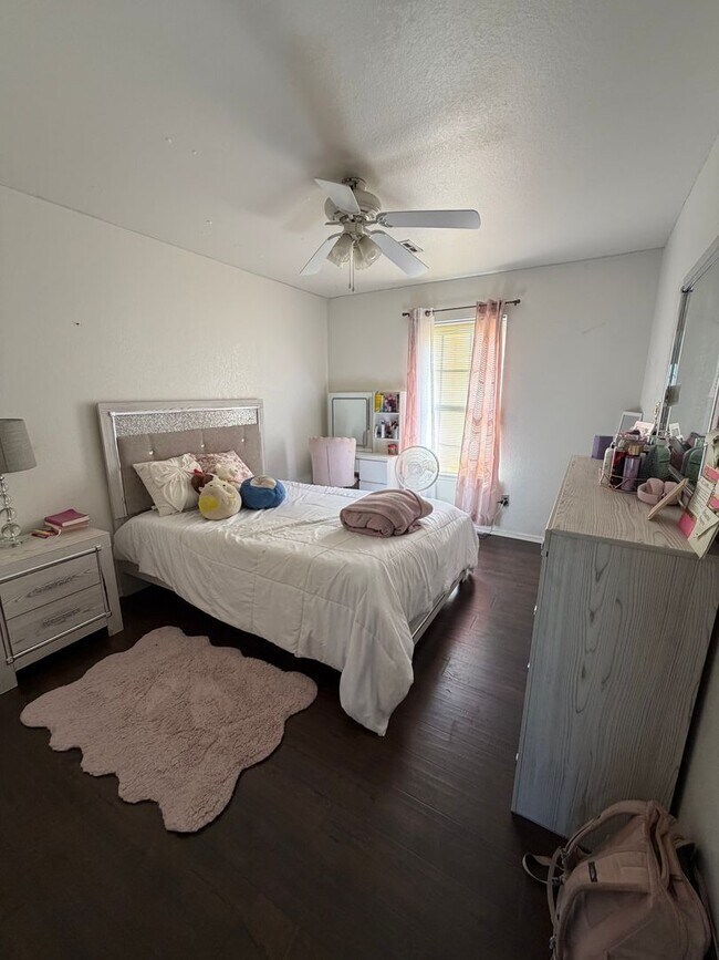 Building Photo - Broken Arrow Union Schools Single Family Home for Rent 5 beds 2.5 bath