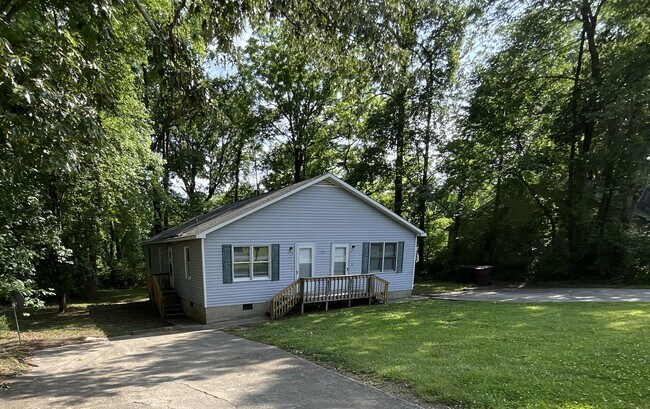 Primary Photo - 1315 Kirkman St