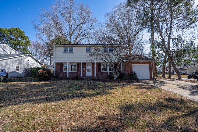 Building Photo - Spacious 4-Bed, 2.5-Bath Home in Prime Vir...