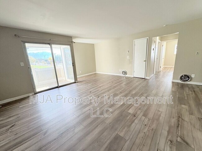 Building Photo - 2640 W 3800 S