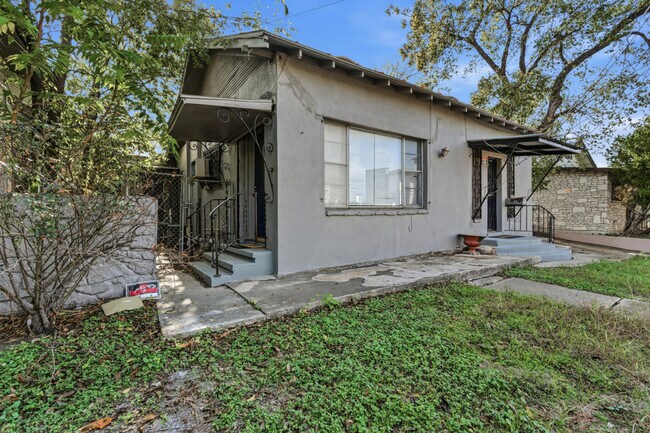 Building Photo - 314 West Cevallos-SI ID1363386P