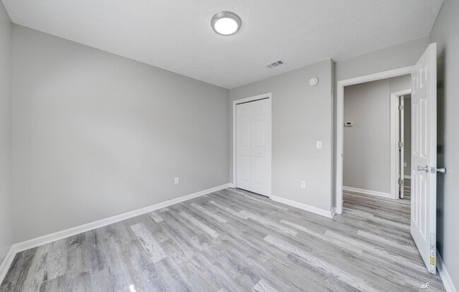 Building Photo - 3712 Burnham Way