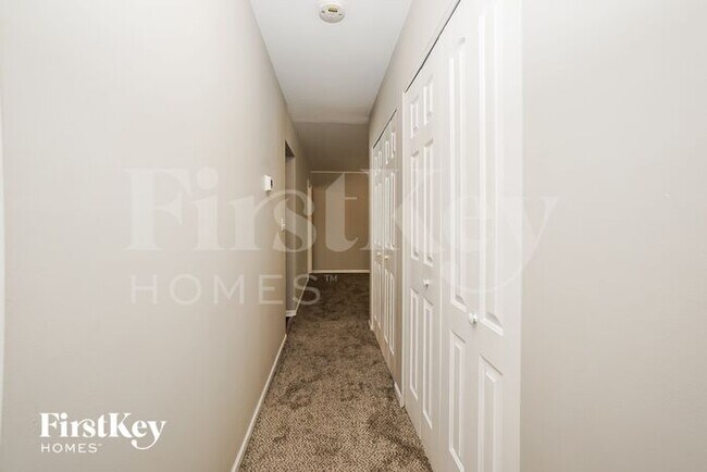 Building Photo - 1003 Blackhawk Dr