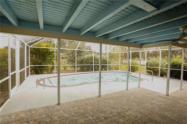 Building Photo - 1366 Nimrod St