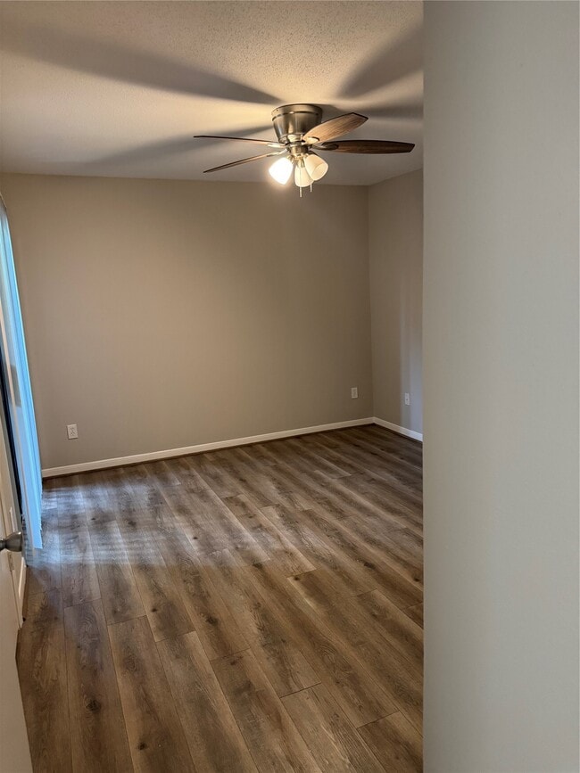 Building Photo - 3300 Pebblebrook Dr