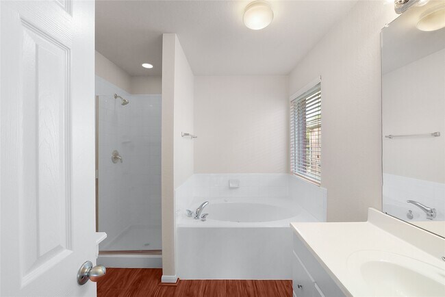 Building Photo - 10226 Canyon Rose Ln