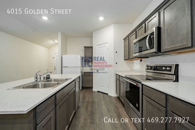 Building Photo - 4015 Golden St