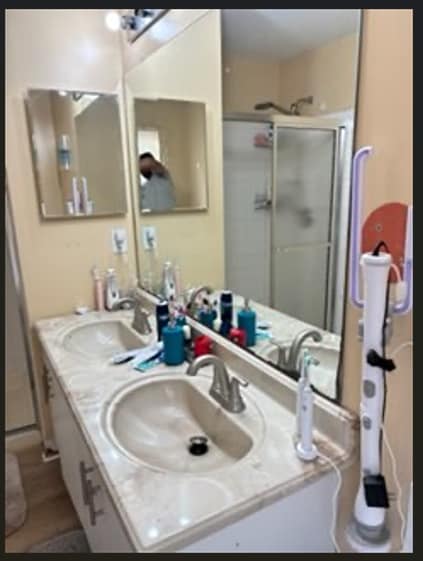 Building Photo - 11 Windsong Cir