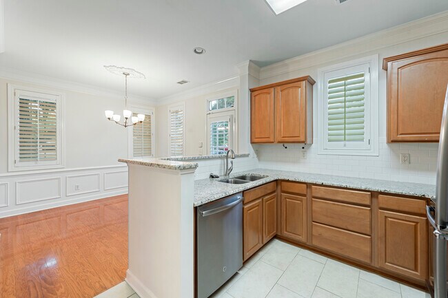 Building Photo - 117 Singleton Rd
