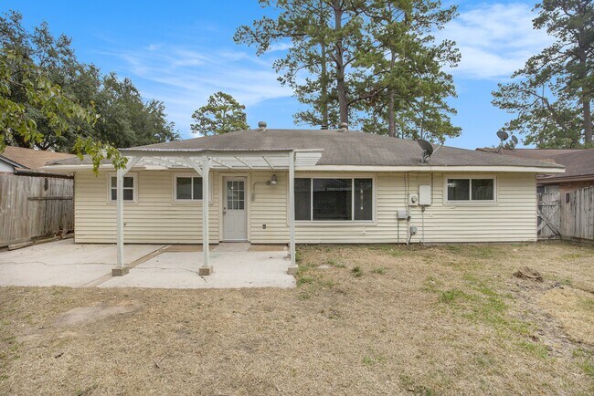 Building Photo - 22515 Colonialgate Dr