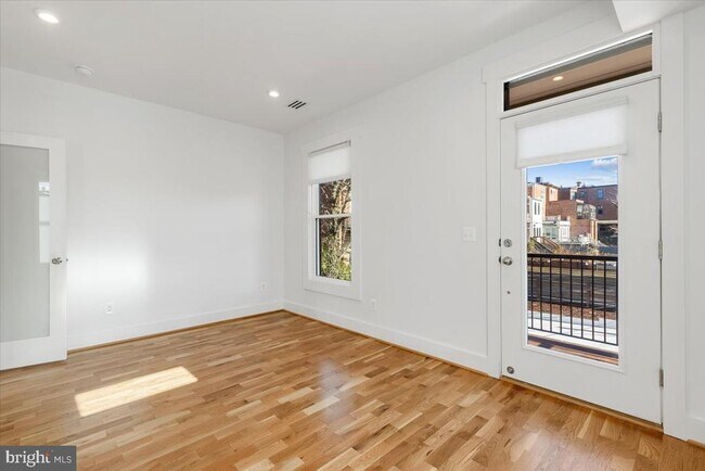 Building Photo - 3169 18th St NW