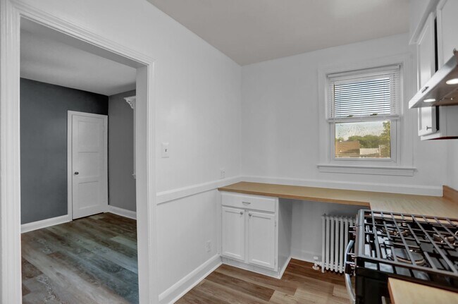 Building Photo - Cedarcroft Property