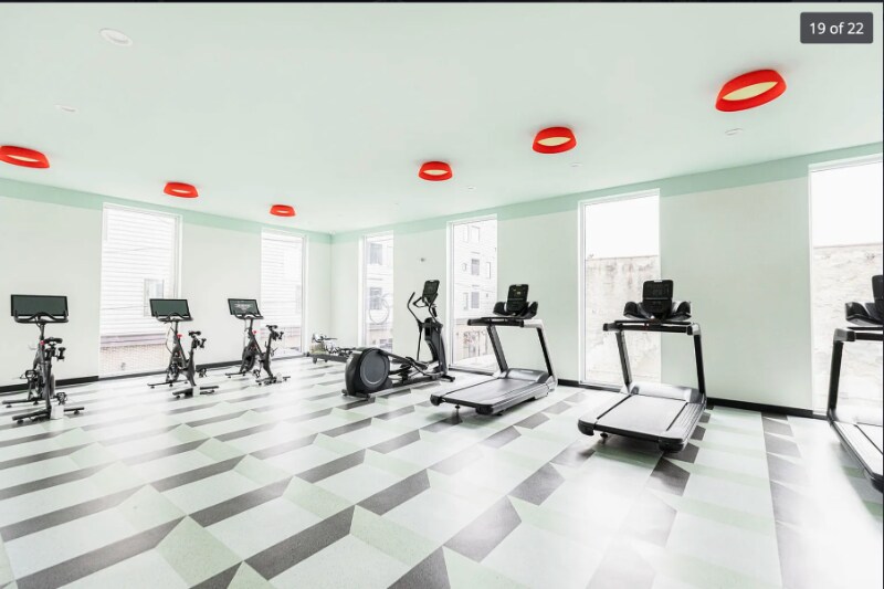 Building Photo - 1835 E Boston St