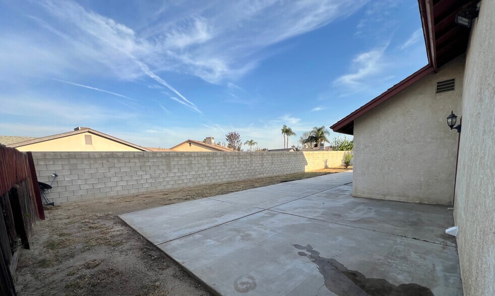 Building Photo - 6024 Billabong Ct