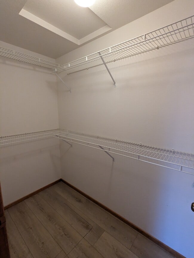 Building Photo - 1315 NE Paula Dr