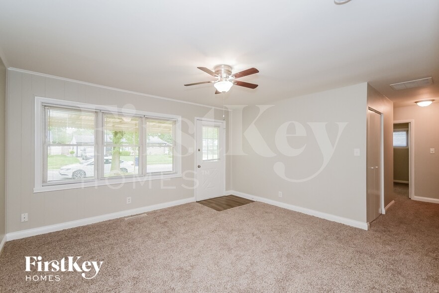 Building Photo - 4931 Karen Dr