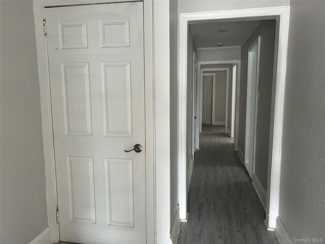 Building Photo - 404 NY-52