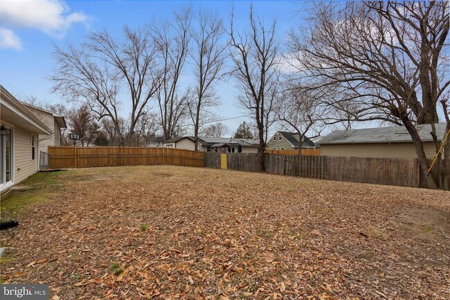 Building Photo - 1006 Stone Ave