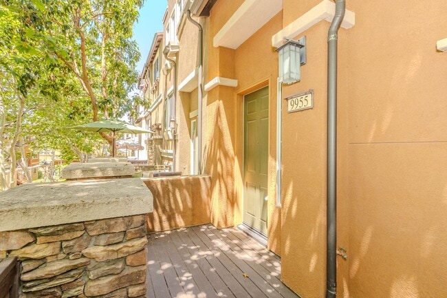 Building Photo - 9955 Watergum Trl