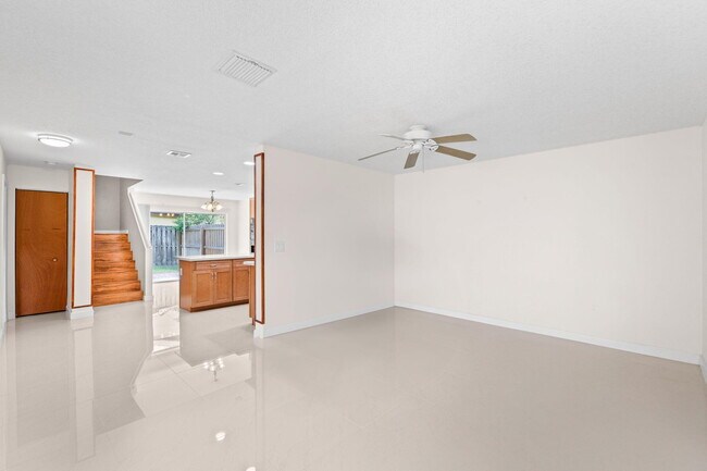 Building Photo - 12210 Dartmoor Dr