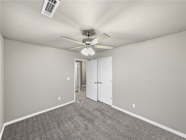 Building Photo - 195 E 2nd St