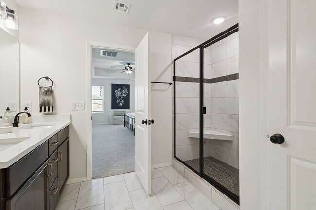 Building Photo - Modern Comfort Meets Turn-Key Living in Owasso’s Newest Build