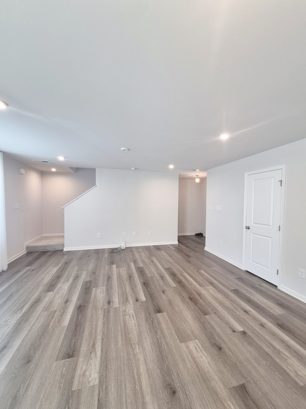 Building Photo - 130 Robinia Rd