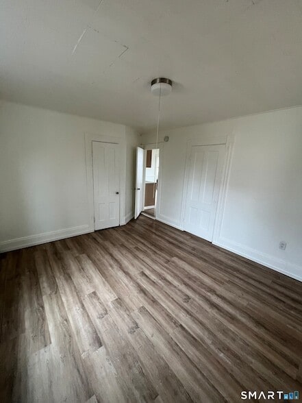 Building Photo - 11 Roosevelt Ave