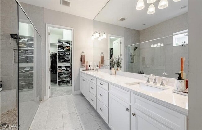 Building Photo - 3320 Pilot Cir