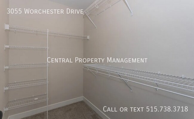 Building Photo - 3055 Worchester Dr