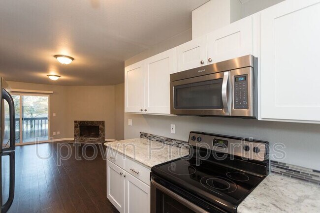 Building Photo - 12225 SW Longhorn Ln