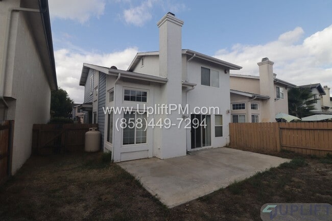 Building Photo - 3 Bedroom 3 Bathroom 2 story home in Ramona!